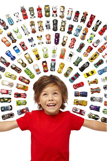 Hot Wheels Samoch�d. R�ne rodzaje Mattel