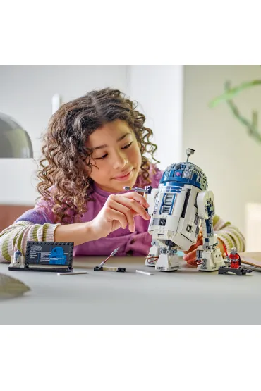 LEGO Star Wars R2-D2 75379