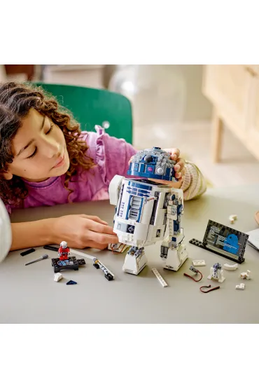 LEGO Star Wars R2-D2 75379