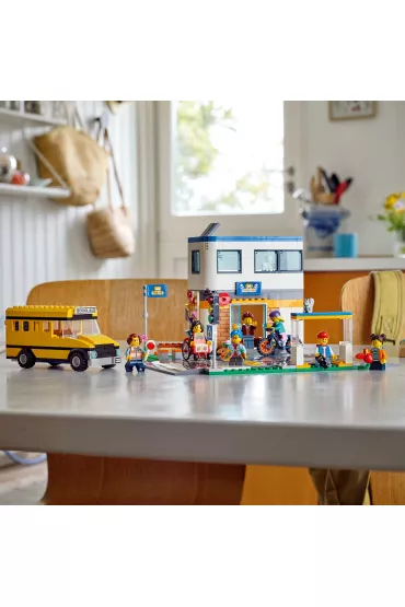 LEGO City Dzie� w szkole 60329