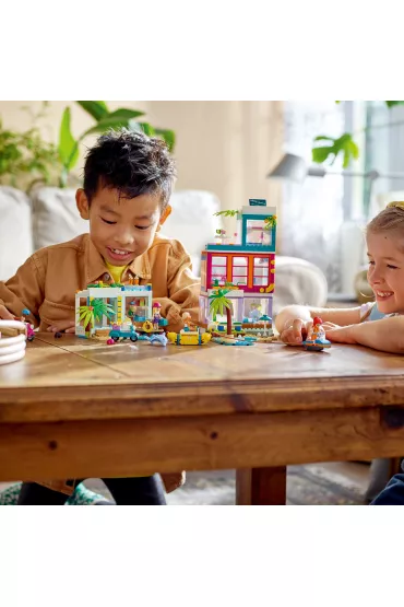 LEGO Friends Wakacyjny domek na pla�y 41709