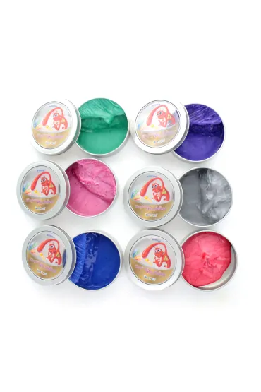 Magiczna plastelina w metalowym pude�ku 50g * *