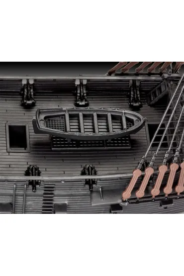 Statek Black Pearl- Czarna Per�a Piraci z Karaib�w Revell
