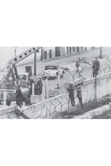 Cold War wer. angielska - Michael Kerrigan