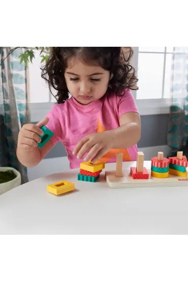 Fisher-Price. Drewniany sorter kszta�t�w Mattel