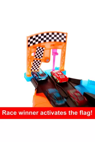 Cars Nocny wycig. Tor wieccy w ciemnoci Mattel