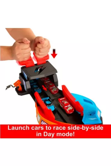 Cars Nocny wycig. Tor wieccy w ciemnoci Mattel
