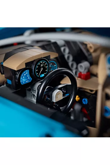 LEGO Technic Bugatti Chiron 42083