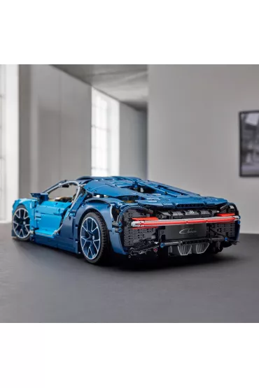 LEGO Technic Bugatti Chiron 42083
