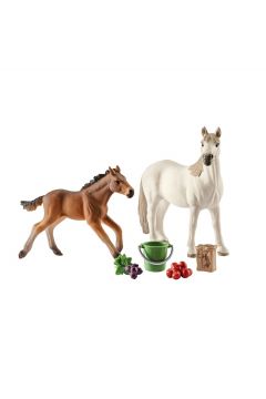Schleich 42390 Mustang na pastwisku w pud.