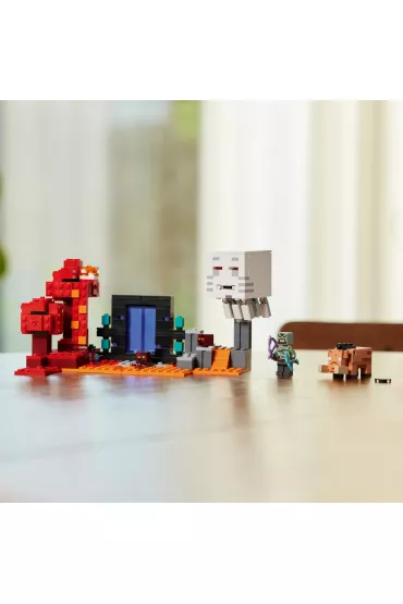 LEGO Minecraft Zasadzka w portalu do Netheru 21255