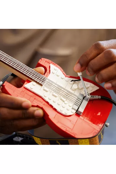 LEGO Ideas Fender Stratocaster 21329