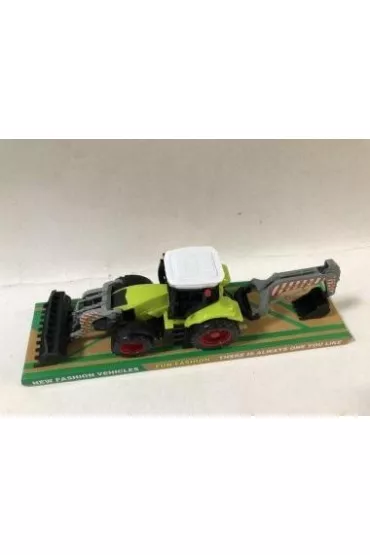 Traktor z maszyn� rolnicz� Macyszyn Toys