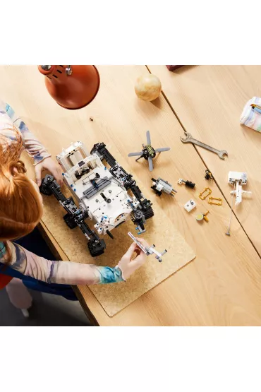 LEGO Technic NASA Mars Rover Perseverance 42158