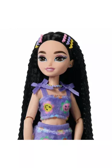 Barbie DreamBesties. Lalka Renee na wrotkach JFX99 Mattel