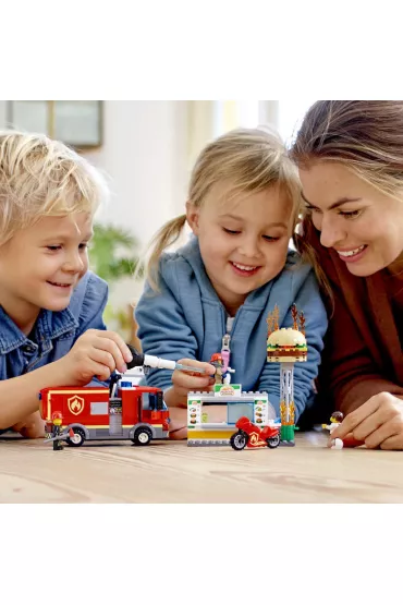LEGO City Na ratunek w p�on�cym barze 60214