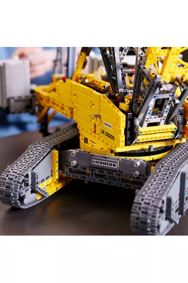 LEGO Technic �uraw g�sienicowy Liebherr LR 13000 42146