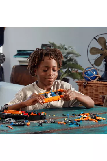 LEGO Technic Poduszkowiec ratowniczy 42120