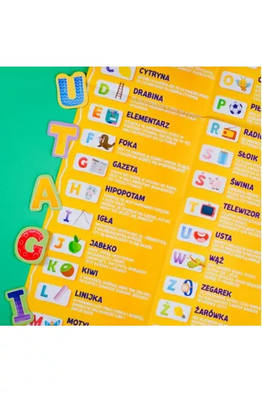 Carotina ci� nauczy! M�j pierwszy alfabet Lisciani