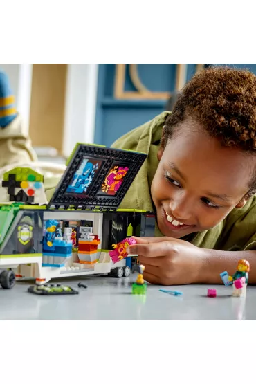 LEGO City Ci�ar�wka na turniej gier 60388