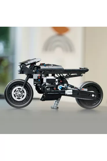 LEGO Technic BATMAN — BATMOTOR 42155