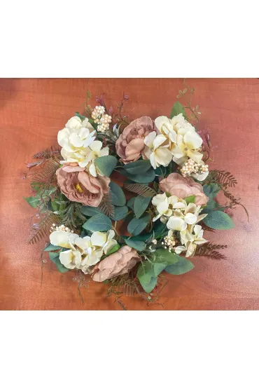 Wianek z 8 kwiat�w z materia�u �r. 37 cm