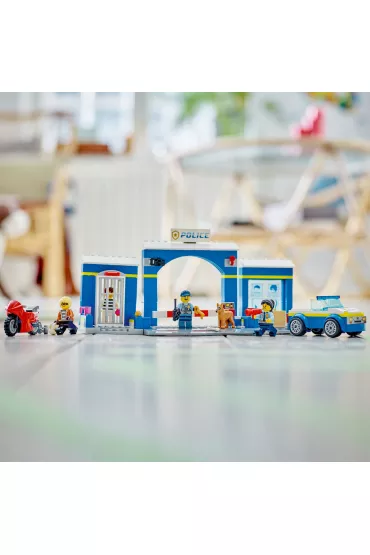 LEGO City Posterunek policji - pocig 60370
