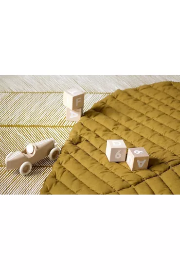 Toddlekind Mata do zabawy z baweny organicznej w ksztacie licia Leaf Mat Sand Castle