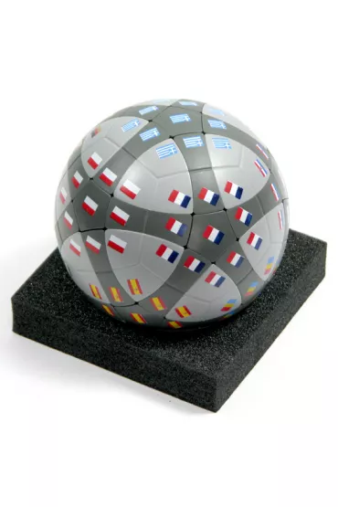 Ball.B �amig��wka z flagami