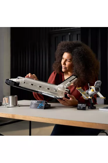 LEGO Icons Wahad�owiec Discovery NASA 10283