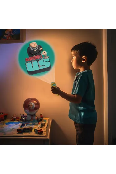 Latarka z projektorem Minionki Lexibook LTC050DES