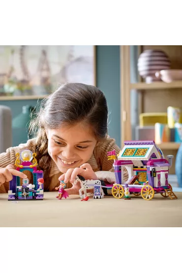 LEGO Friends Magiczny w�z 41688