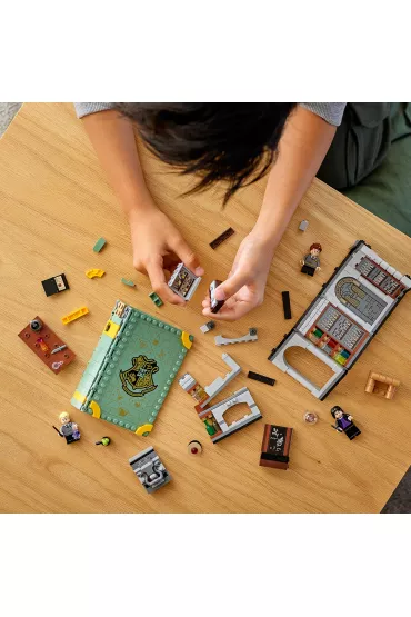LEGO Harry Potter Chwile z Hogwartu: zajcia z eliksirw 76383