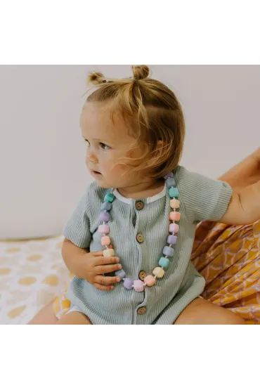 Silikonowy naszyjnik dla dziecka, Ksi�niczka na ziarnku grochu, pastelowy Jellystone Designs