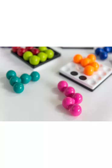 Smart Games. Quadrillion (ENG) IUVI Games