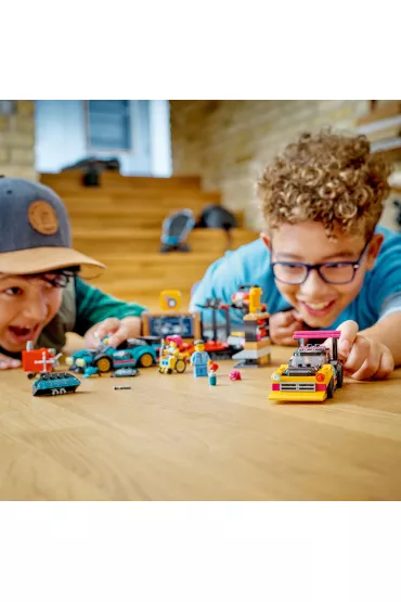 LEGO City Warsztat tuningowania samochod�w 60389