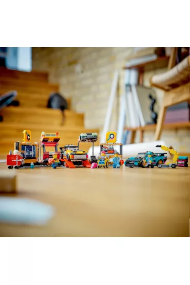LEGO City Warsztat tuningowania samochod�w 60389