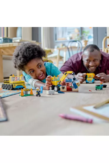 LEGO City Ciarwki i dwig z kul wyburzeniow 60391