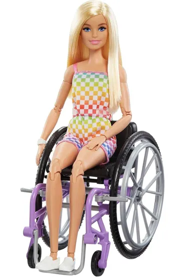 Barbie Fashionistas. Na w�zku str�j w kratk� HJT13 Mattel