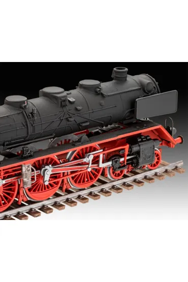 Lokomotywa 1:87 Schnellzuglokomotive BR03 Revell