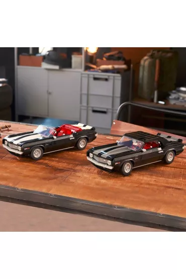 LEGO Icons Chevrolet Camaro Z28 10304