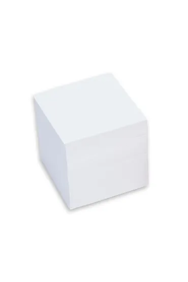 Kostka do notatek bia�a nieklejona w papierowym pude�ku / 9 x 9 /
