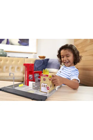 Matchbox Prawdziwe Przygody Remiza stra�acka Zestaw �wiat�a i d�wi�ki HBD76