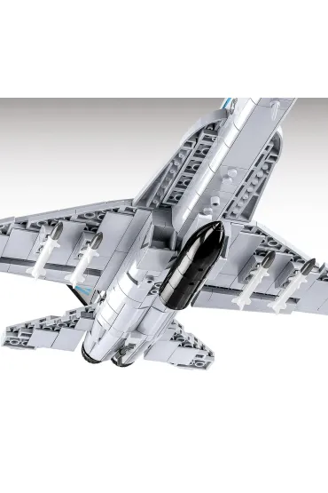Samolot 1:72 F/A 18F Super Hornet Cobi