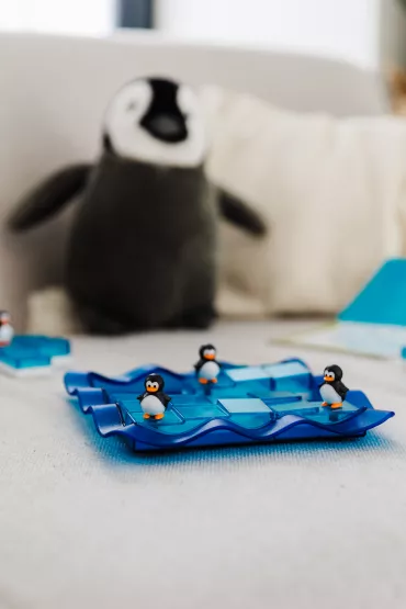 Smart Games Penguins On Ice (ENG) IUVI Games