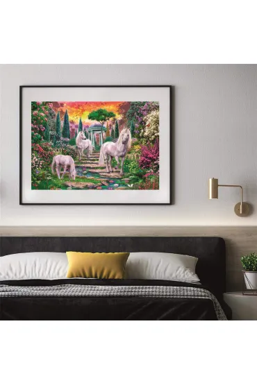 Puzzle 2000 el. HQ Classical Garden Unicorns Clementoni