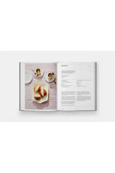 The Regional Italian Cookbook. Recipes from The Silver Spoon wer. angielska