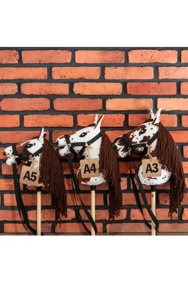 Hobby Horse Skippi. Ko� na kiju gniado-srokaty