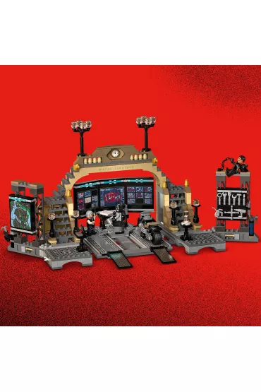 LEGO DC Batman Jaskinia Batmana: pojedynek z Cz�owiekiem-Zagadk� 76183