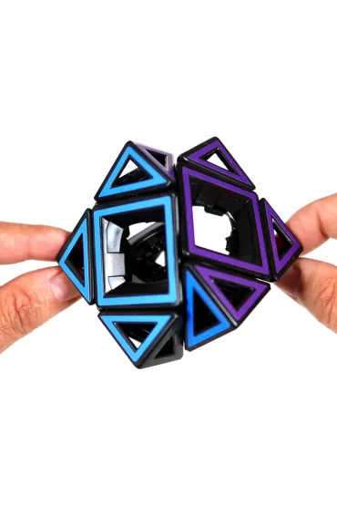 Hollow Skewb Cube. �amig��wka Recent Toys G3 - Oskar Van  Deventer